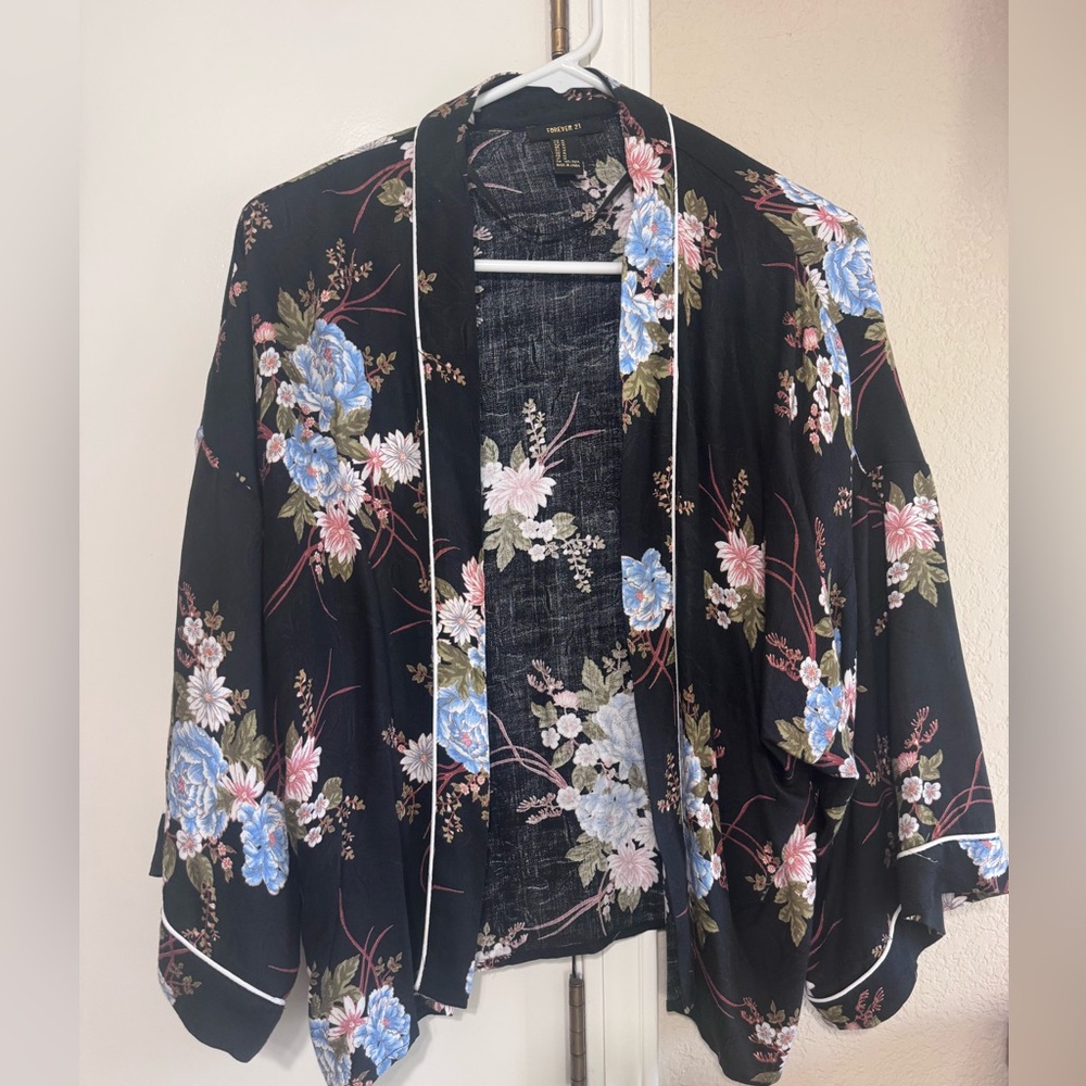 Forever 21 Black Floral Kimono Cape